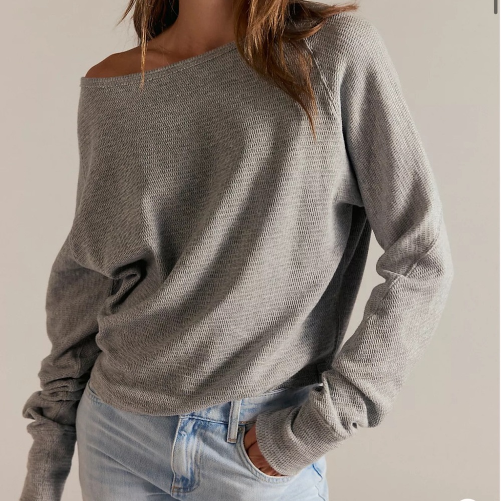 We The Free Gray Off-Shoulder Long Sleeve Top